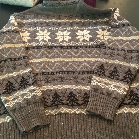 Men’s Grey American Eagle Size XL Holiday Sweater - Picture 7 of 7